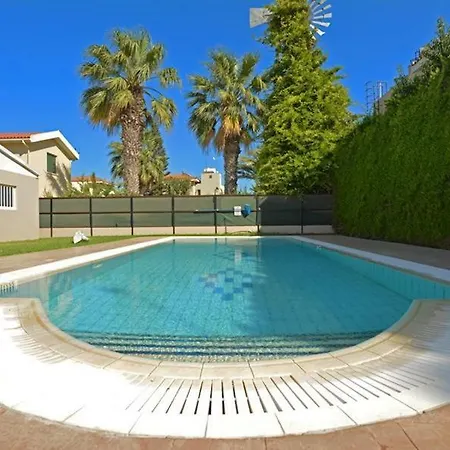 Villa Daryah Sirina Bay *
